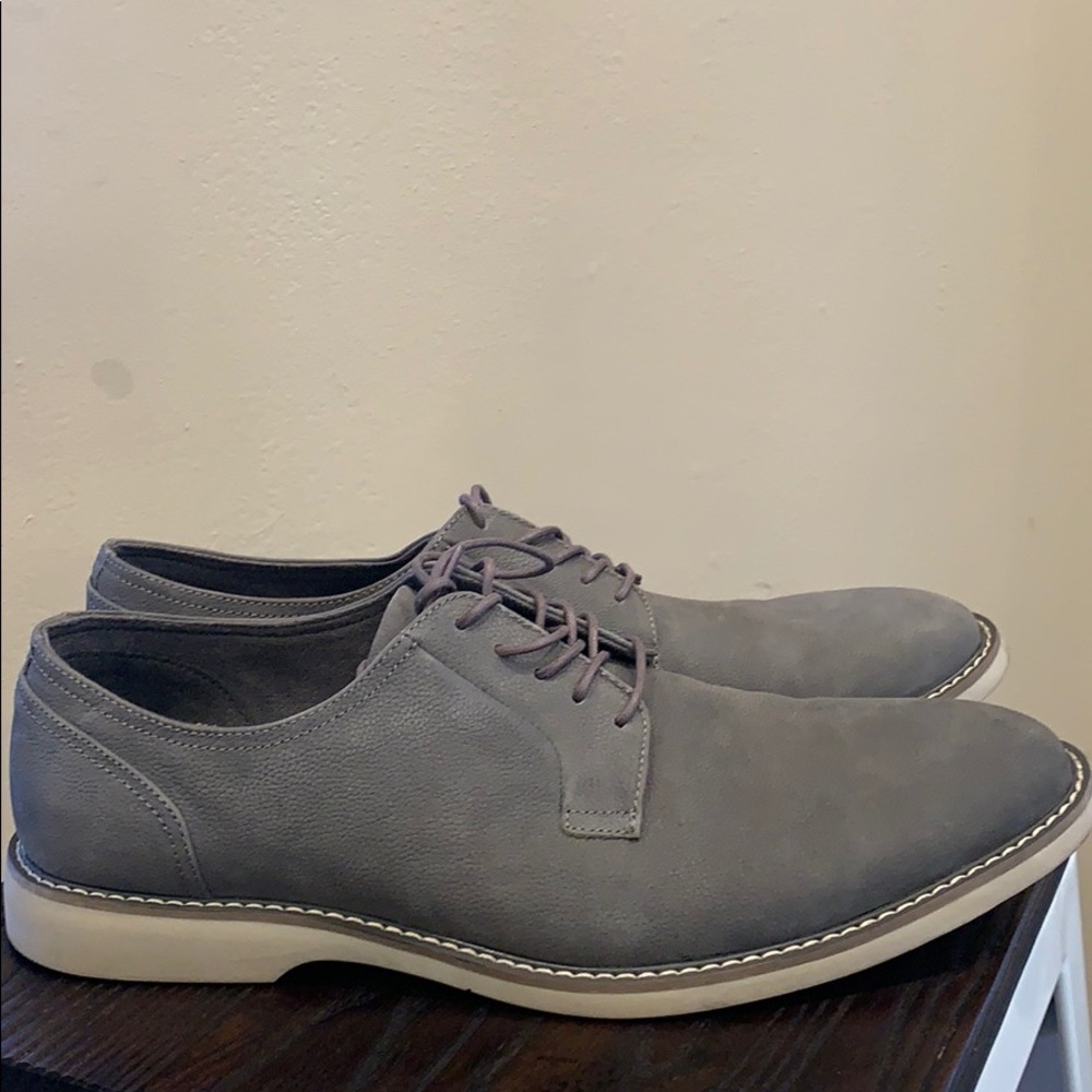 Men’s shoes